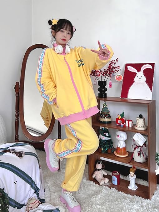 ■美品■匿名配送■セットアップ■ジャージ上下■ダンス■ジム■韓国■韓流 Amazon | [D.IIZOO] 韓国風 ジャージ 上下セット レディース